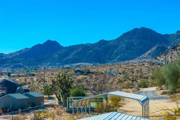 61537 Navajo Trail, Joshua Tree, California 92252