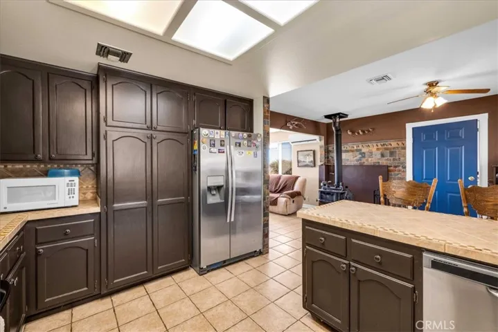 61537 Navajo Trail, Joshua Tree, California 92252