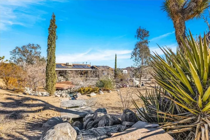 61537 Navajo Trail, Joshua Tree, California 92252