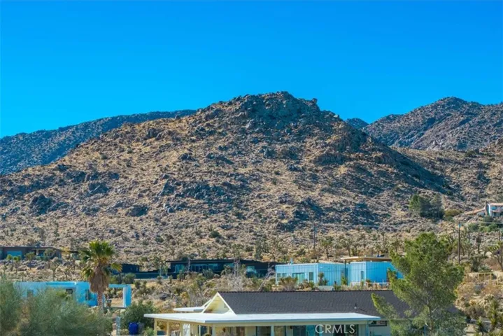 61537 Navajo Trail, Joshua Tree, California 92252