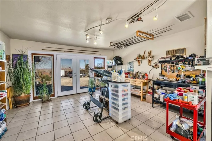 61537 Navajo Trail, Joshua Tree, California 92252
