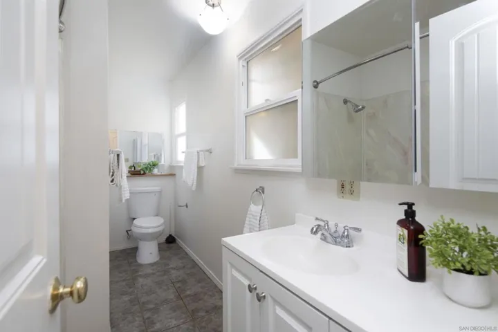 6974 Sun Street, San Diego, California 92111
