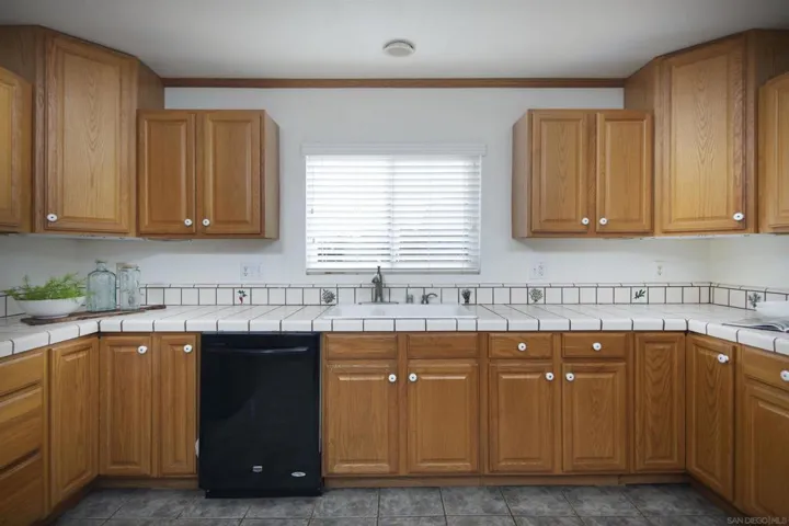 6974 Sun Street, San Diego, California 92111