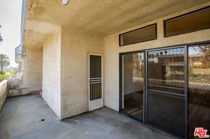 729 S Hobart Boulevard 28, Los Angeles, California 90005