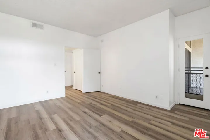 729 S Hobart Boulevard 28, Los Angeles, California 90005