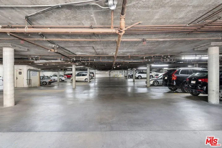 729 S Hobart Boulevard 28, Los Angeles, California 90005