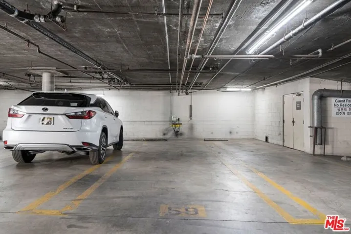 729 S Hobart Boulevard 28, Los Angeles, California 90005
