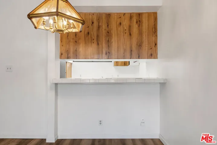729 S Hobart Boulevard 28, Los Angeles, California 90005
