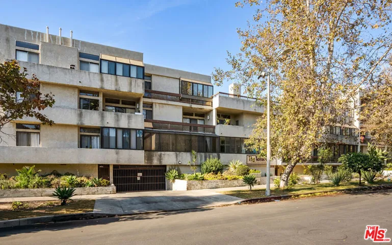 729 S Hobart Boulevard 28, Los Angeles, California 90005