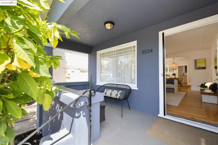 3534 Rhoda Ave, Oakland, California 94602