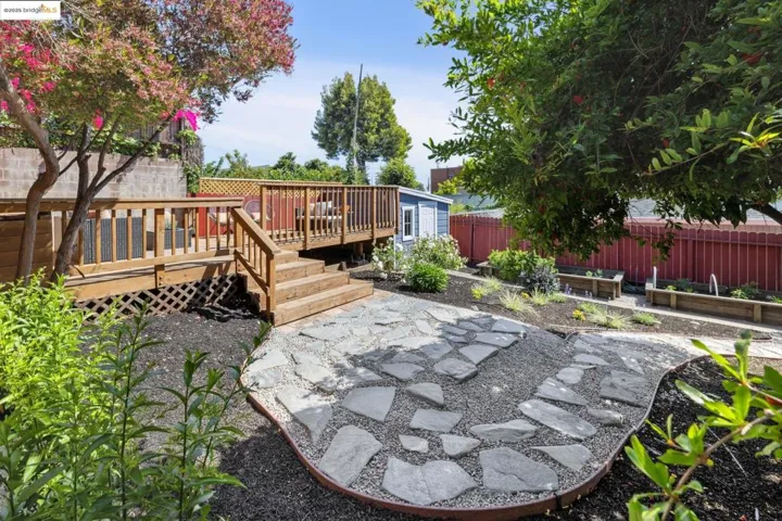 3534 Rhoda Ave, Oakland, California 94602
