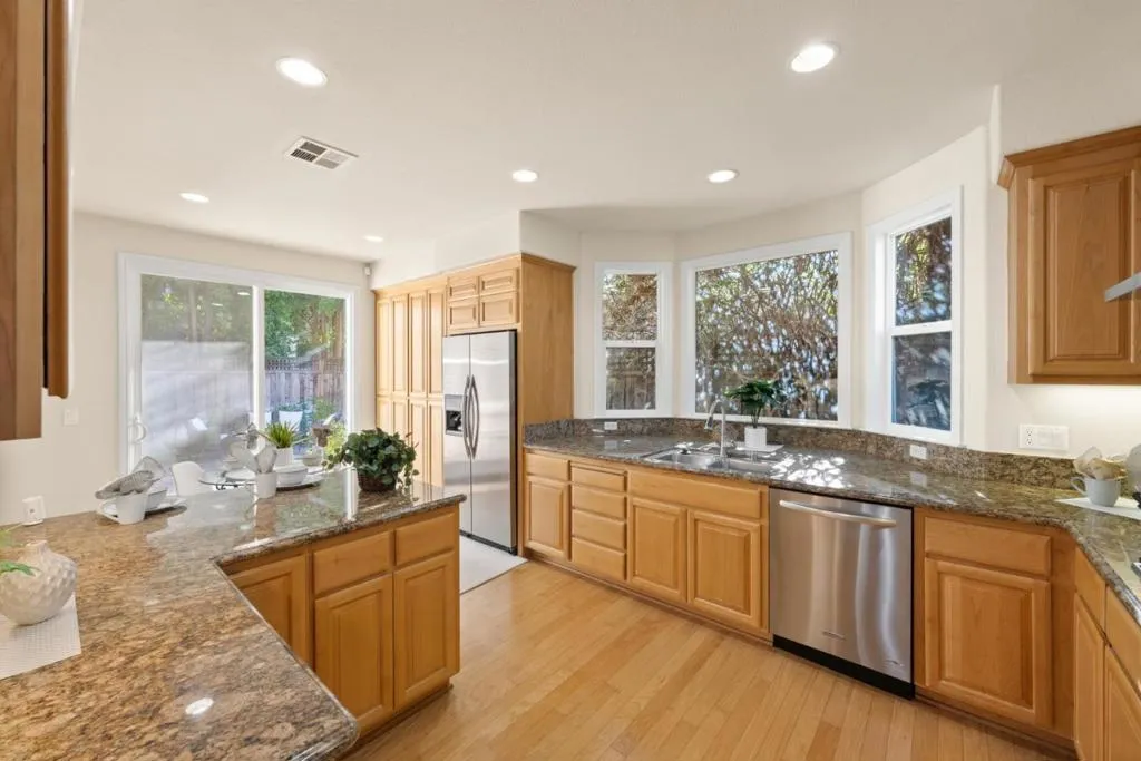 1869 Park Avenue, San Jose, California 95126 home-pic-9