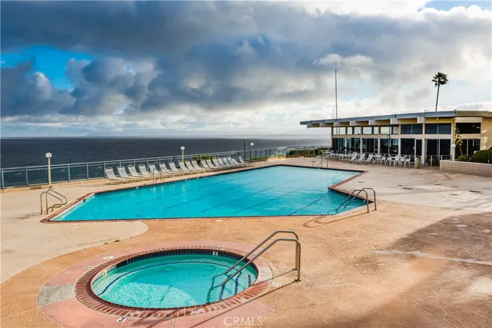 32646 Coastsite Drive 303, Rancho Palos Verdes, California 90275
