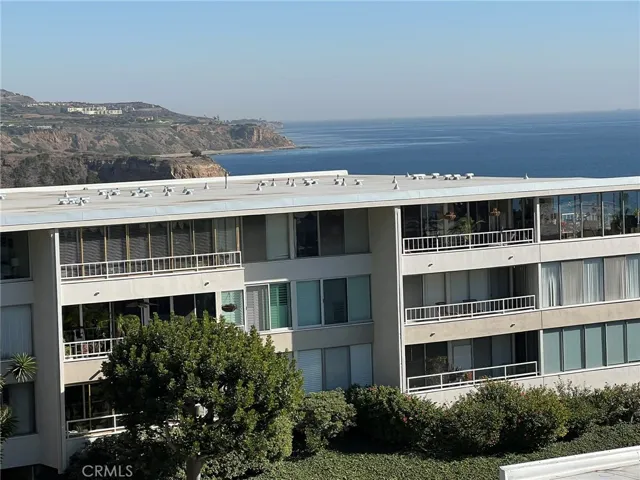 32646 Coastsite Drive 303, Rancho Palos Verdes, California 90275
