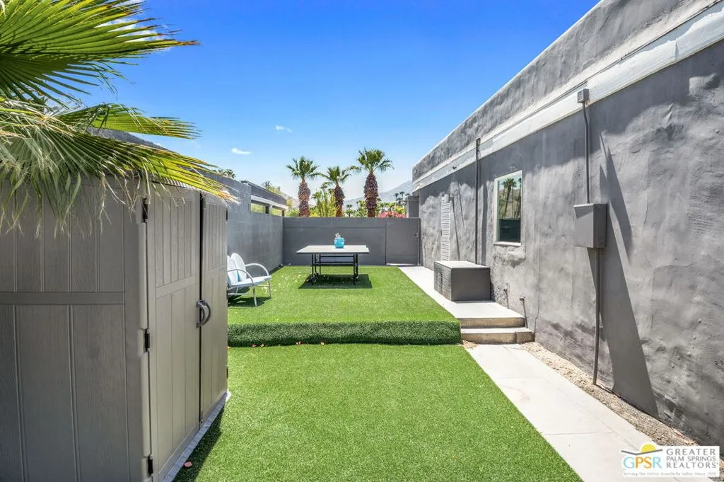 1572 N Riverside Drive, Palm Springs, California 92264 home-pic-50