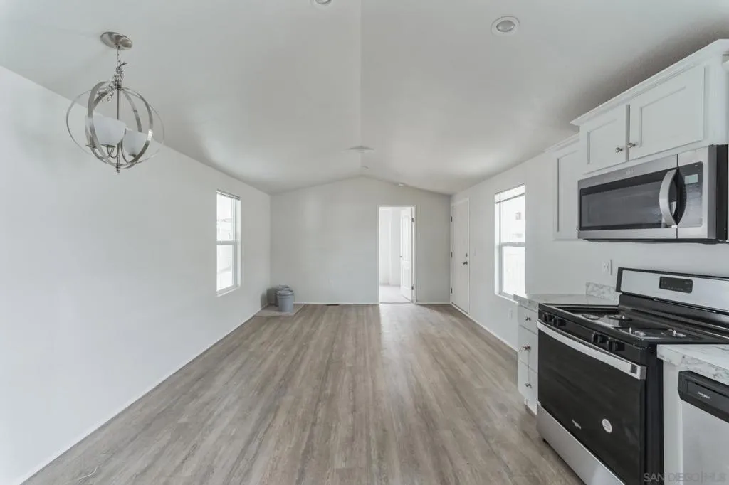 25521 N Lincoln Avenue 22, Hemet, California 92544 — photo 4