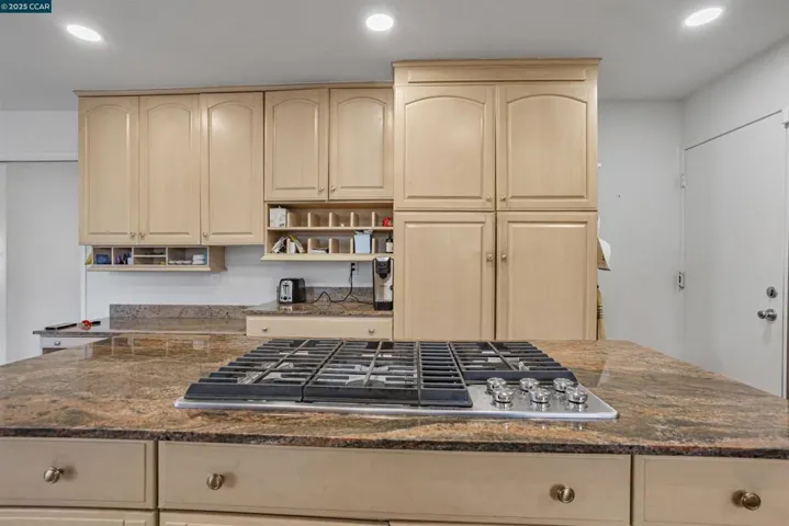 1817 Winchester Ct, Fairfield, California 94533