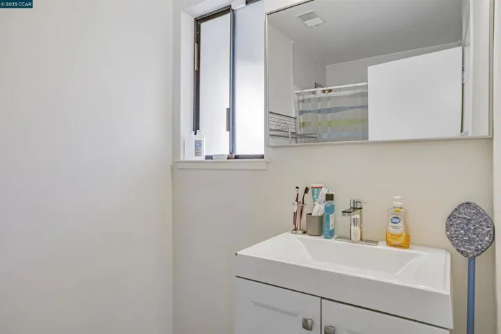 1817 Winchester Ct, Fairfield, California 94533