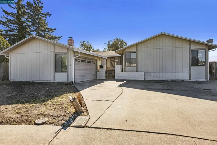1817 Winchester Ct, Fairfield, California 94533