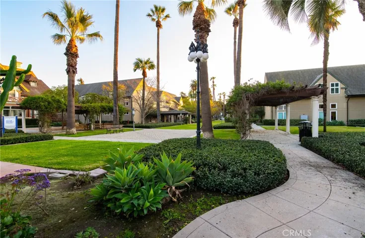 2100 Bonsallo Avenue, Los Angeles, California 90007