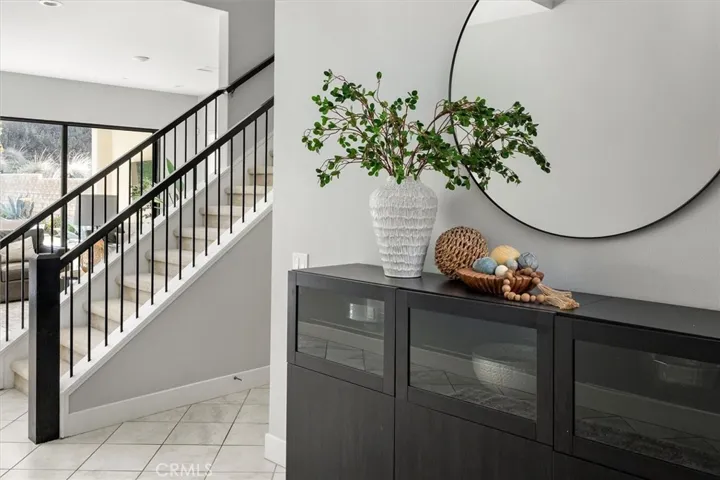 18820 Annmae Place, Saugus, California 91350