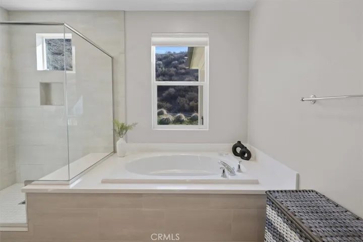 18820 Annmae Place, Saugus, California 91350