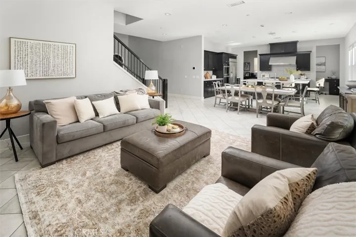 18820 Annmae Place, Saugus, California 91350