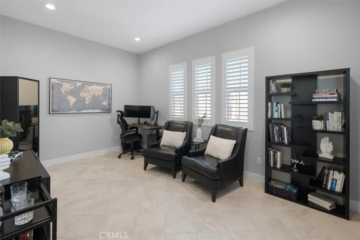 Main Floor Office/Bonus Room