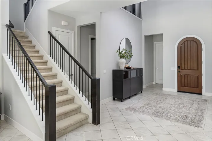 18820 Annmae Place, Saugus, California 91350