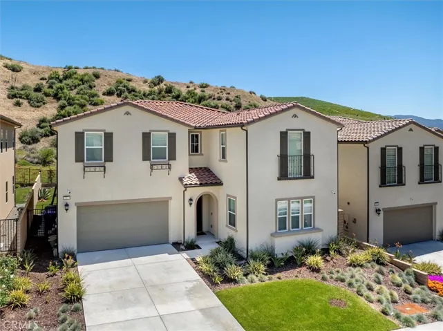 18820 Annmae Place, Saugus, California 91350