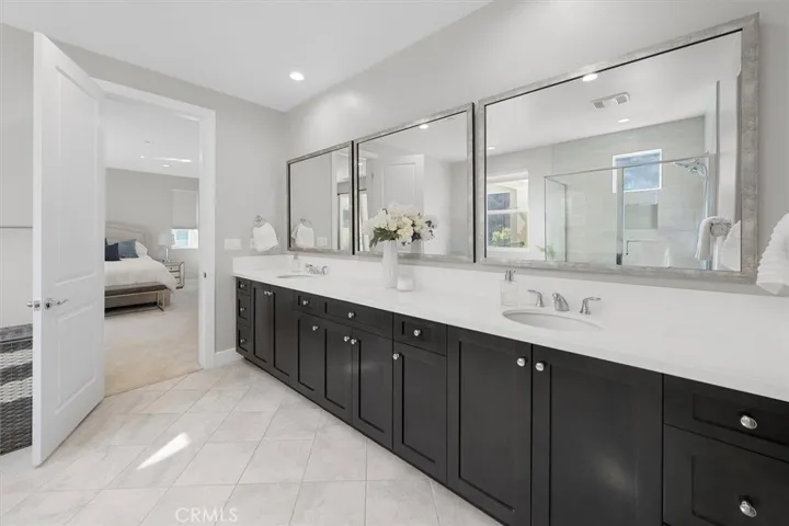 18820 Annmae Place, Saugus, California 91350