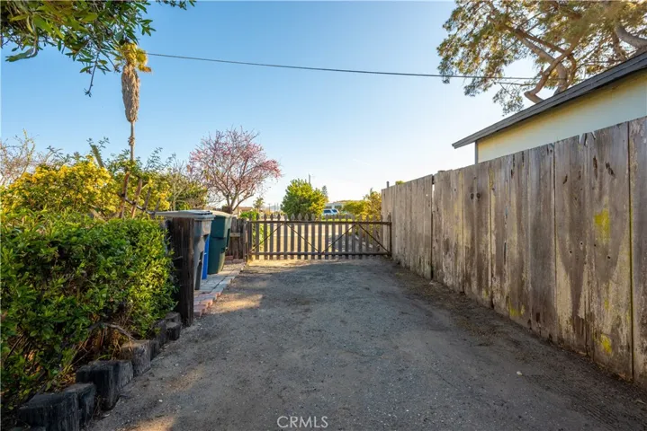 780 S 7 Street, Grover Beach, California 93433