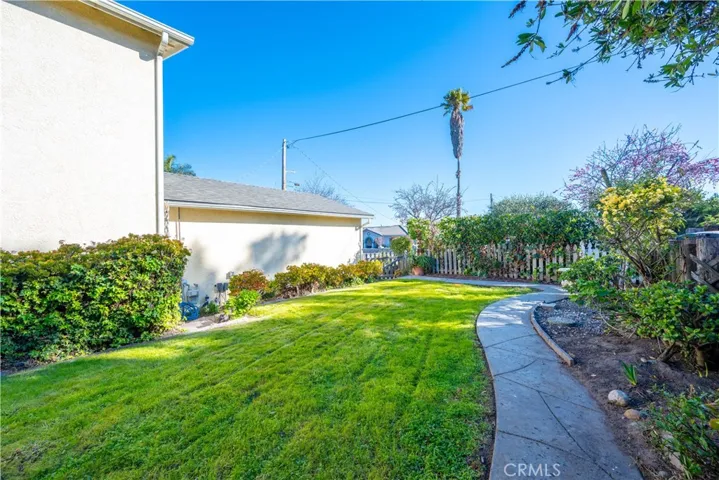 780 S 7 Street, Grover Beach, California 93433