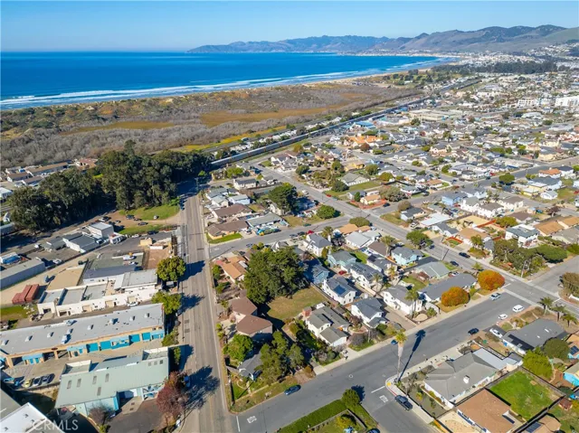 780 S 7 Street, Grover Beach, California 93433