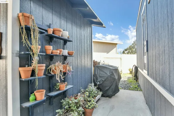 75 E Bolton, Oakley, California 94561