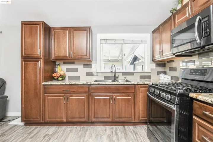 75 E Bolton, Oakley, California 94561