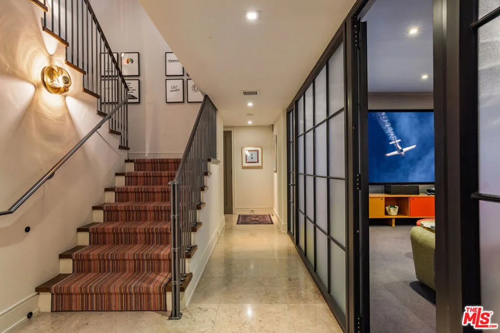 434 N Mansfield Avenue, Los Angeles, California 90036 home-pic-31