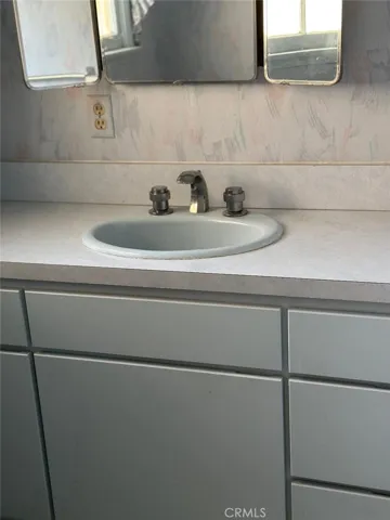 11652 Mclennan Avenue, Granada Hills, California 91344