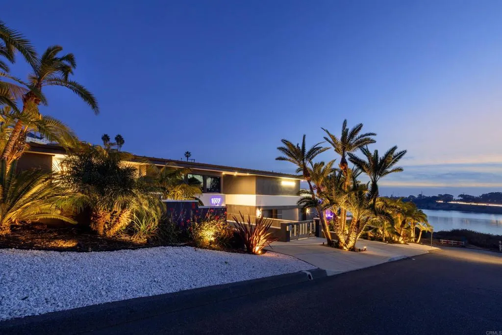 1095 Hoover Street, Carlsbad, California 92008 home-pic-7