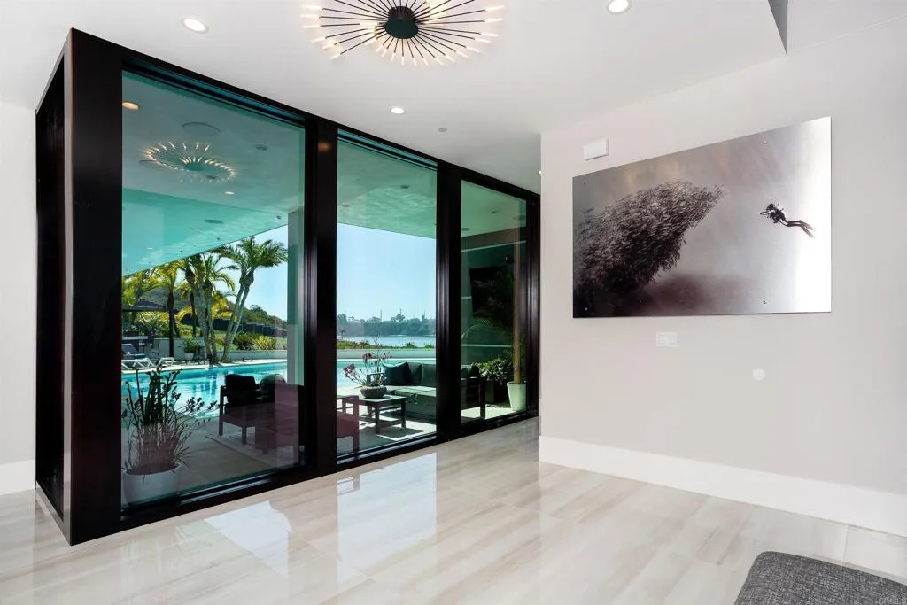 1095 Hoover Street, Carlsbad, California 92008 home-pic-10