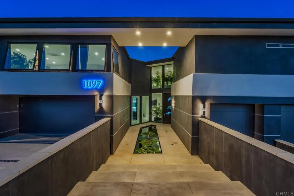 1095 Hoover Street, Carlsbad, California 92008 home-pic-8