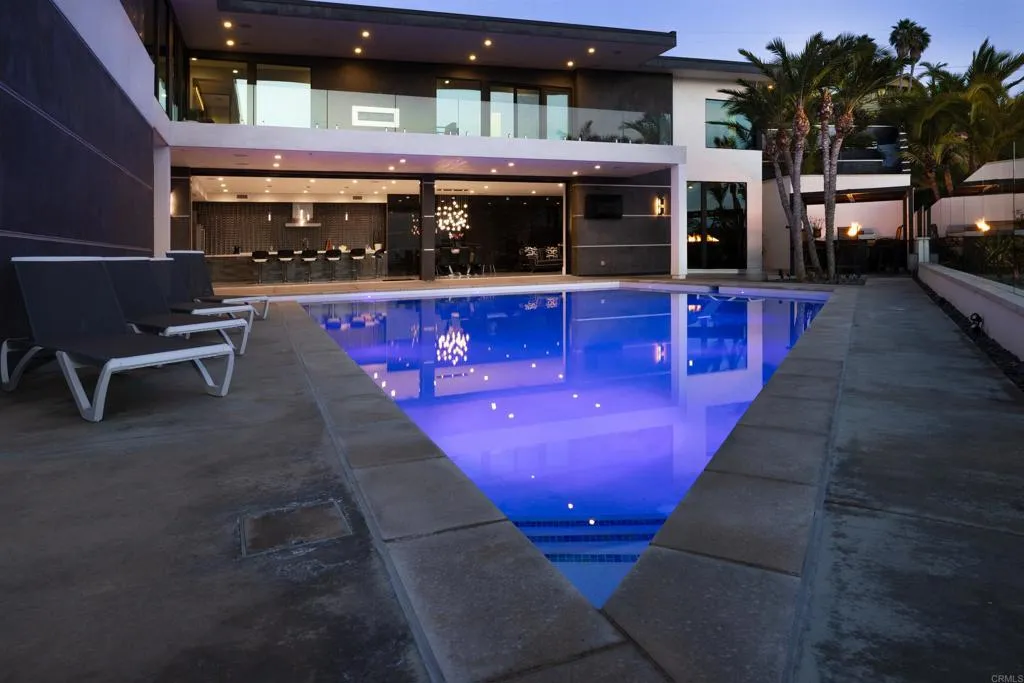 1095 Hoover Street, Carlsbad, California 92008 home-pic-36