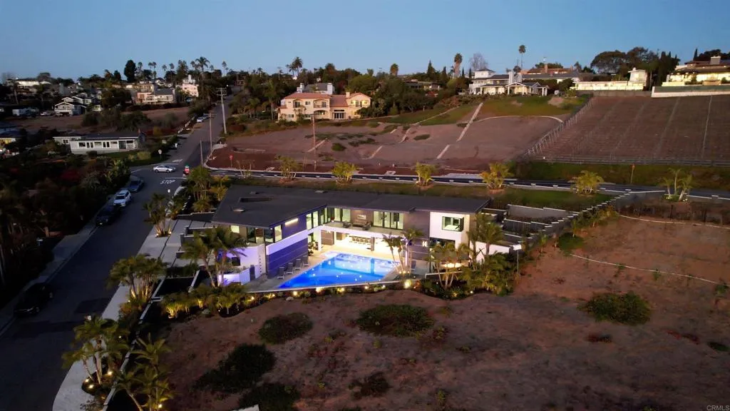 1095 Hoover Street, Carlsbad, California 92008 home-pic-72