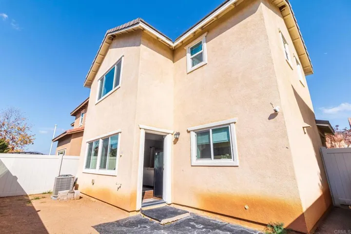 231 Dun Blazer Way, Fallbrook, California 92028