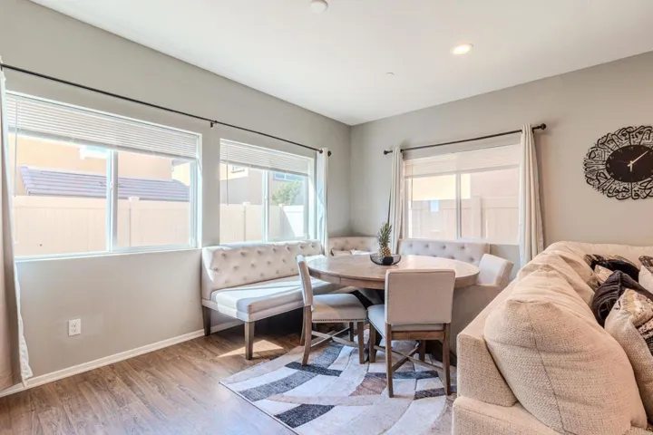 231 Dun Blazer Way, Fallbrook, California 92028