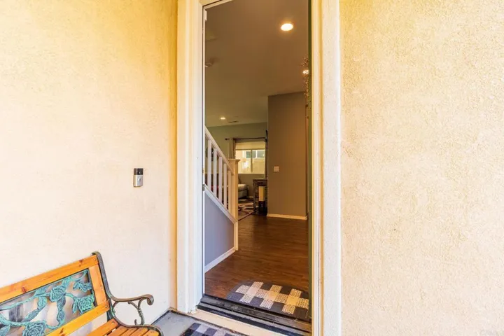 231 Dun Blazer Way, Fallbrook, California 92028
