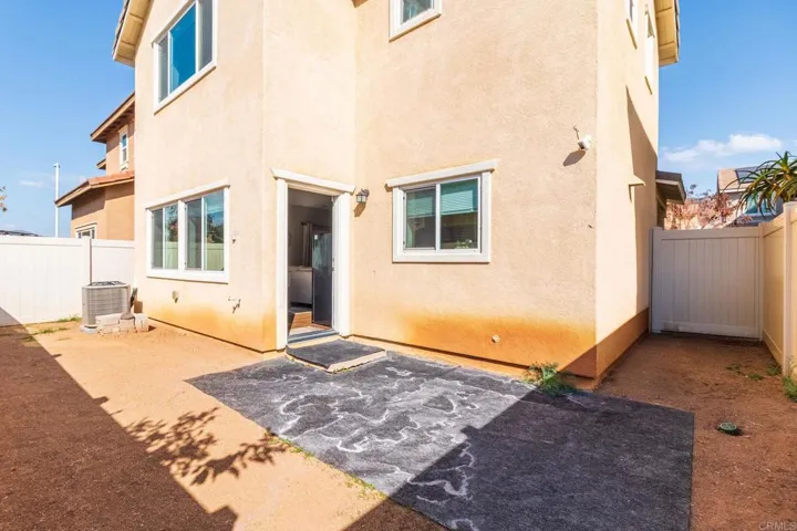231 Dun Blazer Way, Fallbrook, California 92028