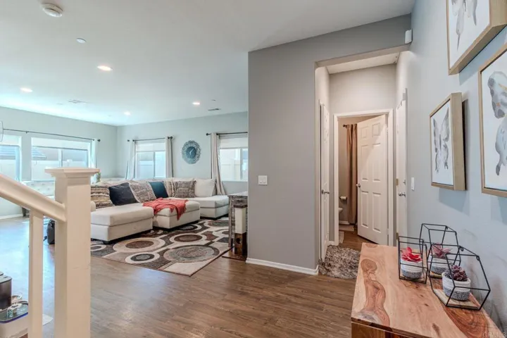 231 Dun Blazer Way, Fallbrook, California 92028