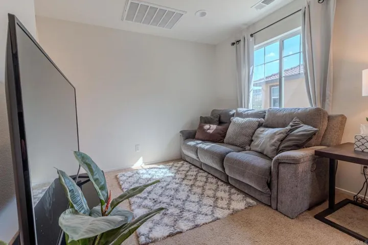 231 Dun Blazer Way, Fallbrook, California 92028