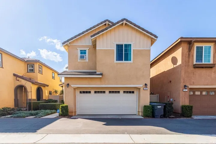 231 Dun Blazer Way, Fallbrook, California 92028